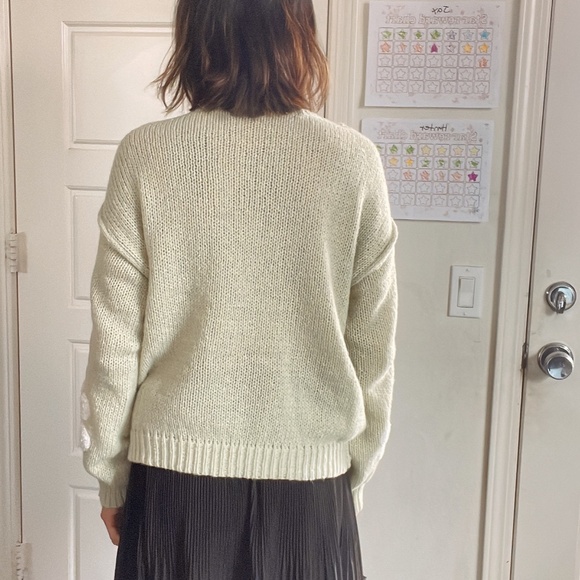 Cozy Sage Daisy Fuzzy Patch Reverse Stitch Sweater Top - Picture 9 of 11